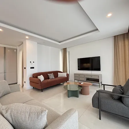 ヴィラ Luxury Pool 5 Bedrooms Tuerkbuekue *