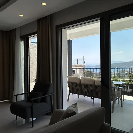 Luxury Pool 5 Bedrooms Tuerkbuekue * ボドルム