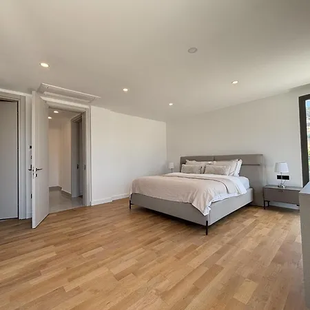 Luxury Pool 5 Bedrooms Tuerkbuekue * ボドルム