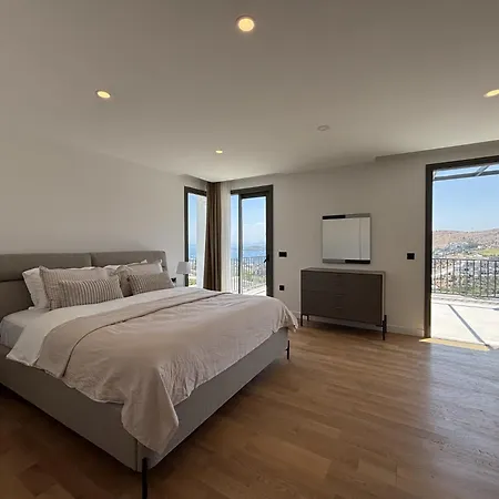 Luxury Pool 5 Bedrooms Tuerkbuekue
