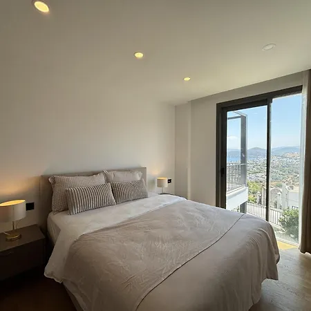 Luxury Pool 5 Bedrooms Tuerkbuekue ヴィラ