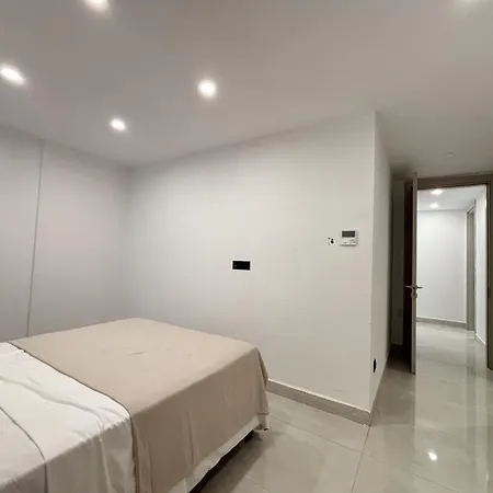 Luxury Pool 5 Bedrooms Tuerkbuekue